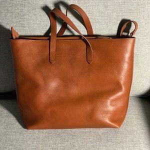 Madewell Zip Top Carryall in English Saddle